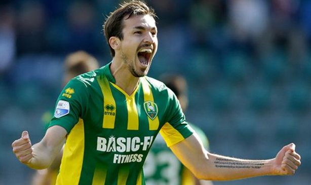 雷竞技网页版 -上海申花今晨完成体检，志在荷甲名次提升，更衣室稳定，身体对抗强度拉满的简单介绍